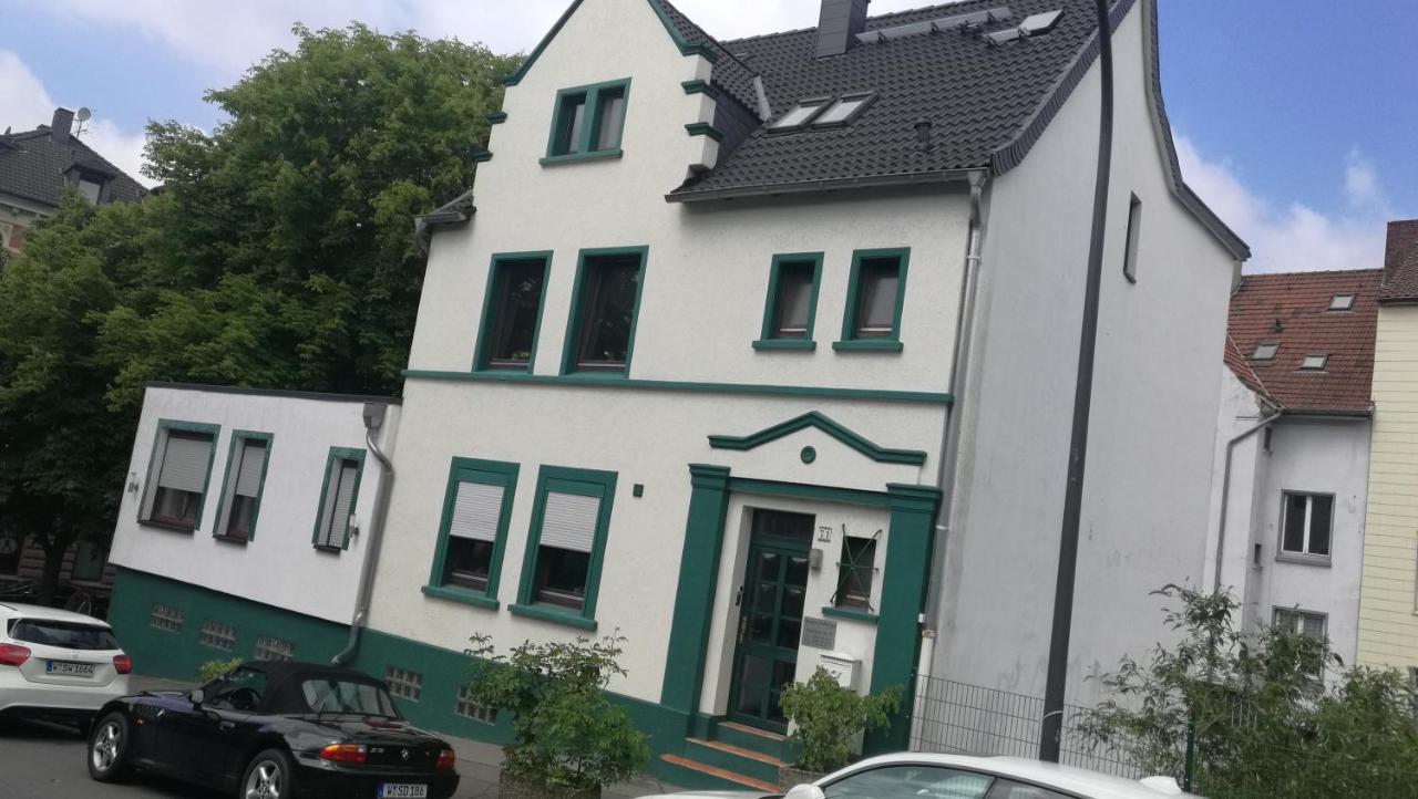 Matthias Reiner Kozok Hotel Wuppertal Bagian luar foto