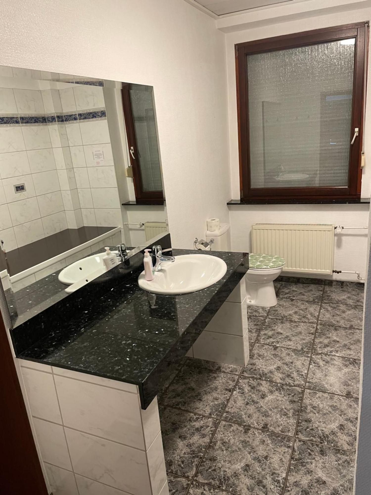 Matthias Reiner Kozok Hotel Wuppertal Bagian luar foto
